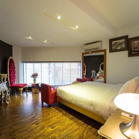 The White Hotel 8A Thai Van Lung Πόλη Χο Τσι Μινχ Εξωτερικό φωτογραφία