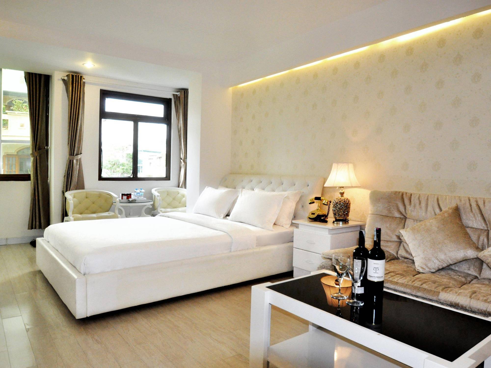 The White Hotel 8A Thai Van Lung Πόλη Χο Τσι Μινχ Εξωτερικό φωτογραφία