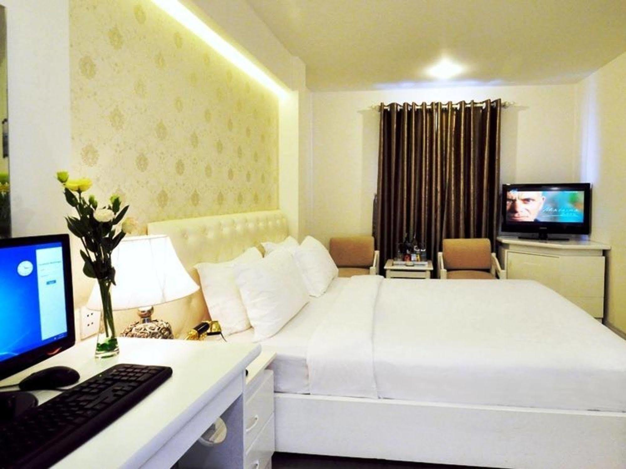 The White Hotel 8A Thai Van Lung Πόλη Χο Τσι Μινχ Εξωτερικό φωτογραφία